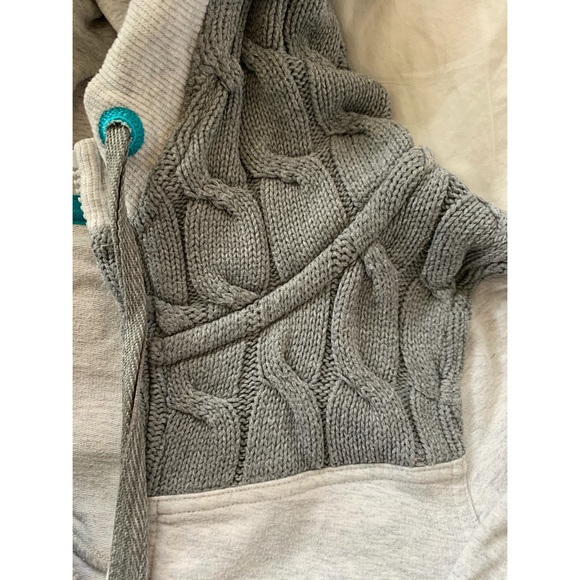 Lululemon Grey Cable Knit Scuba Hoodie - Picture 3 of 7